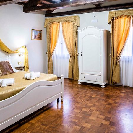 Palazzo Titti Rialto Suites Venice Luaran gambar
