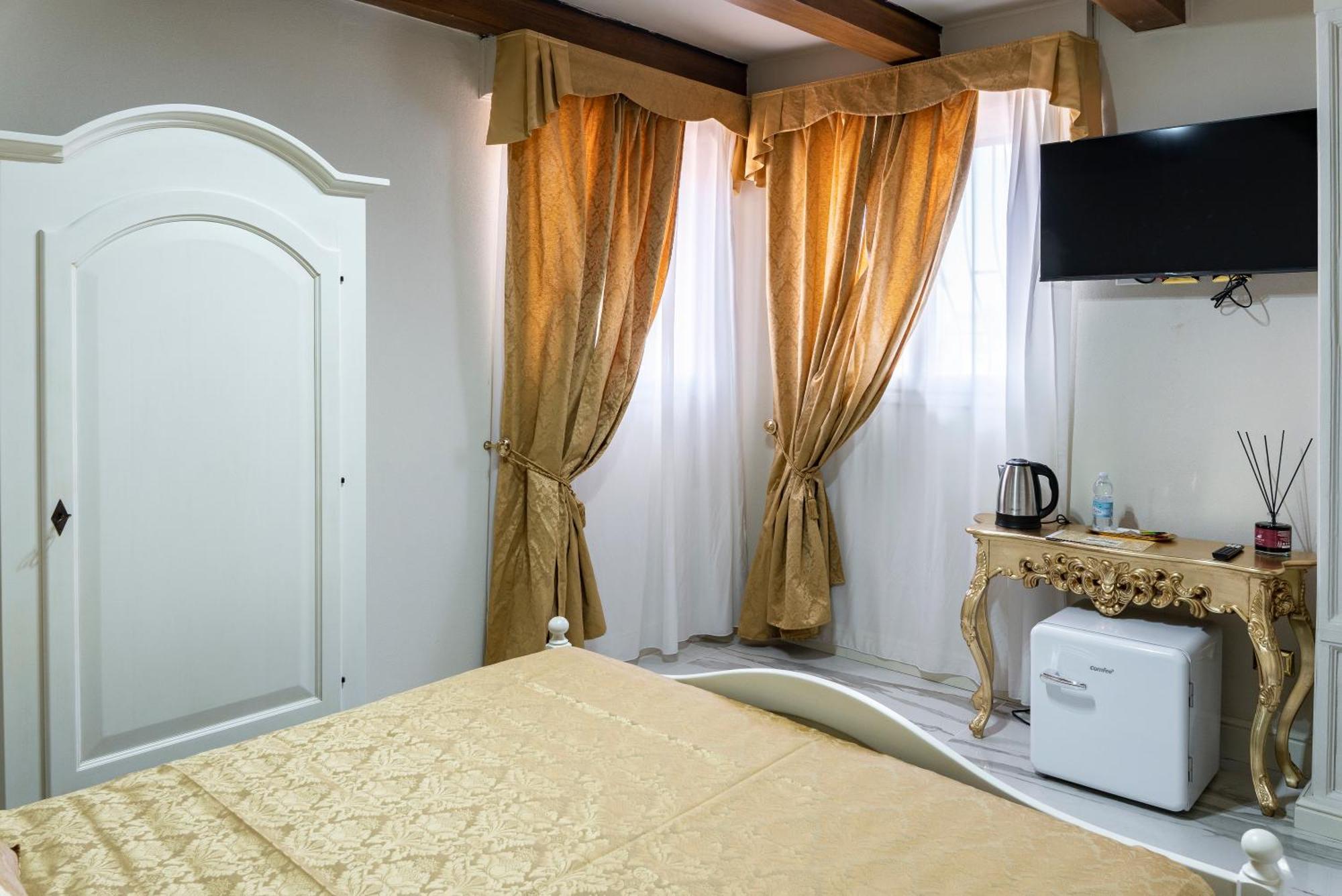 Palazzo Titti Rialto Suites Venice Luaran gambar