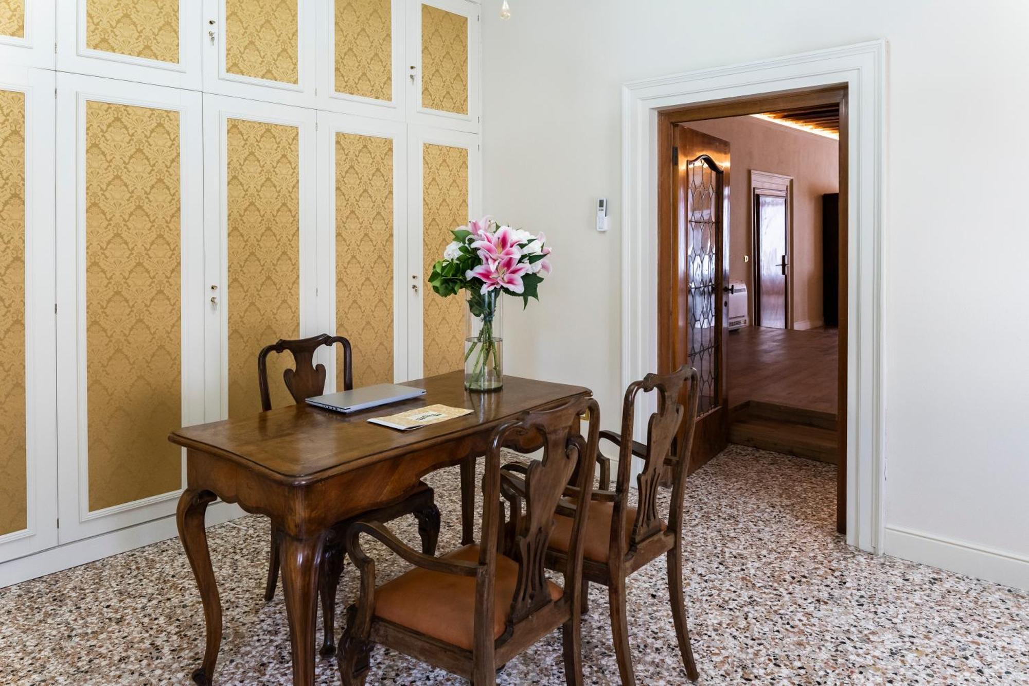 Palazzo Titti Rialto Suites Venice Luaran gambar