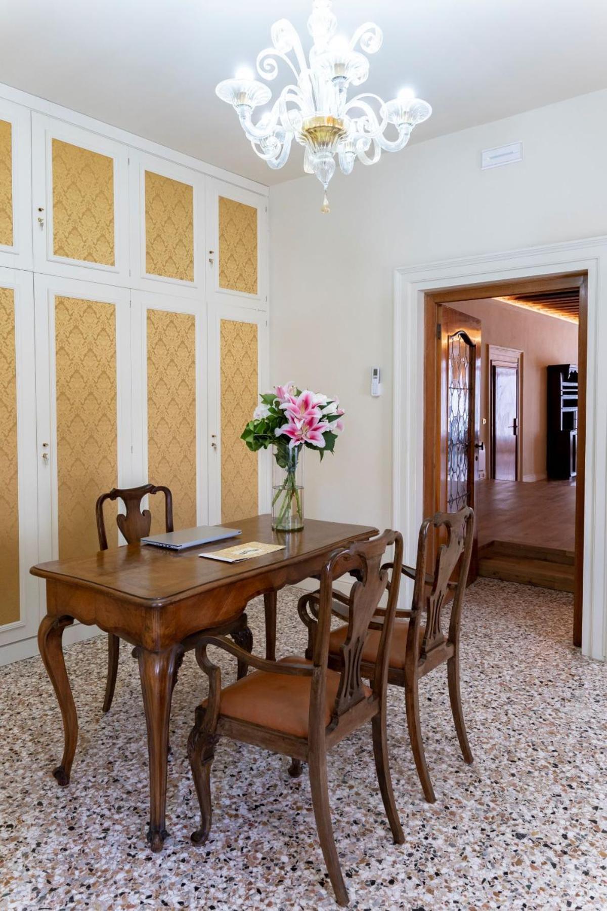Palazzo Titti Rialto Suites Venice Luaran gambar