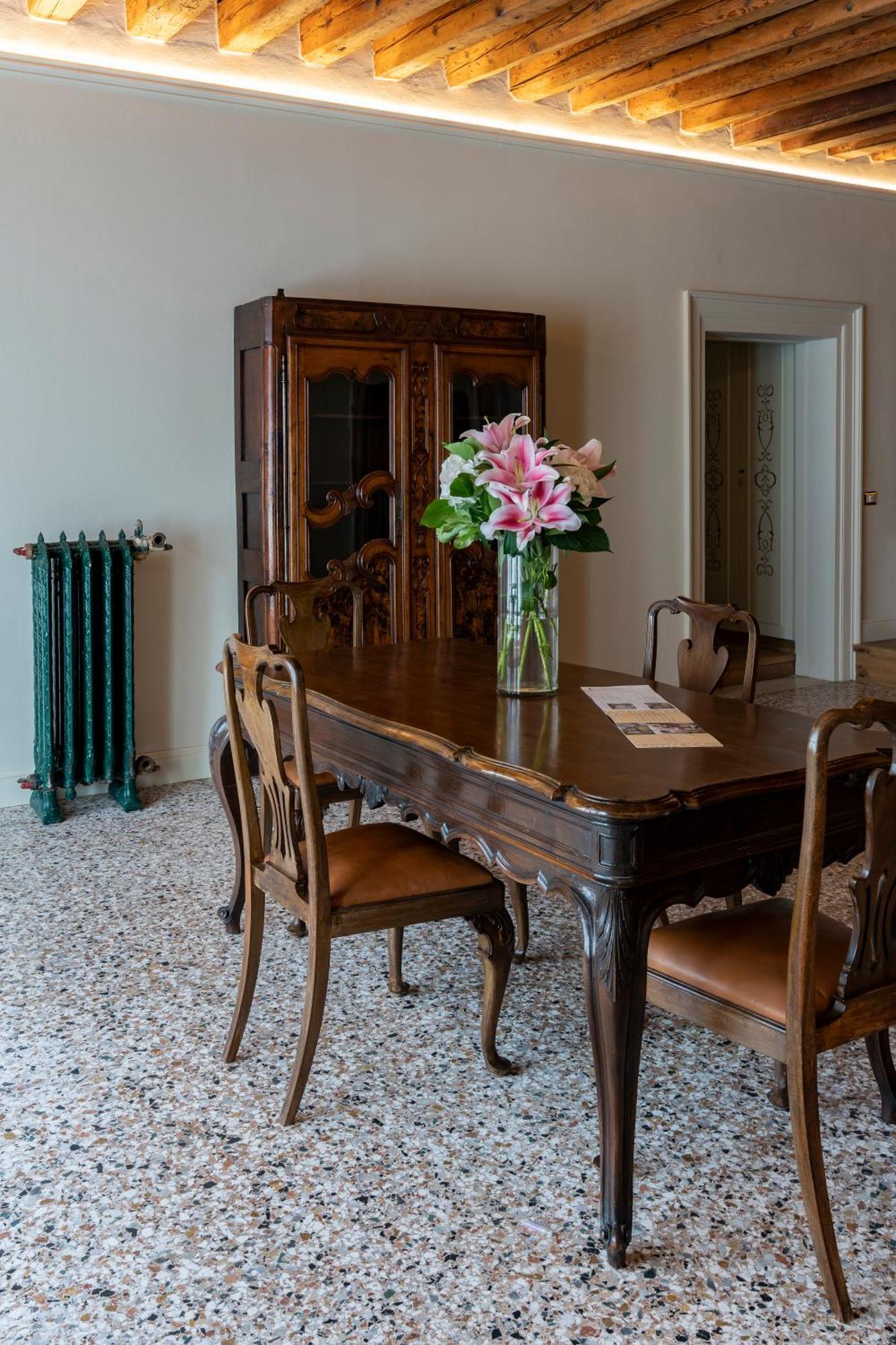 Palazzo Titti Rialto Suites Venice Luaran gambar