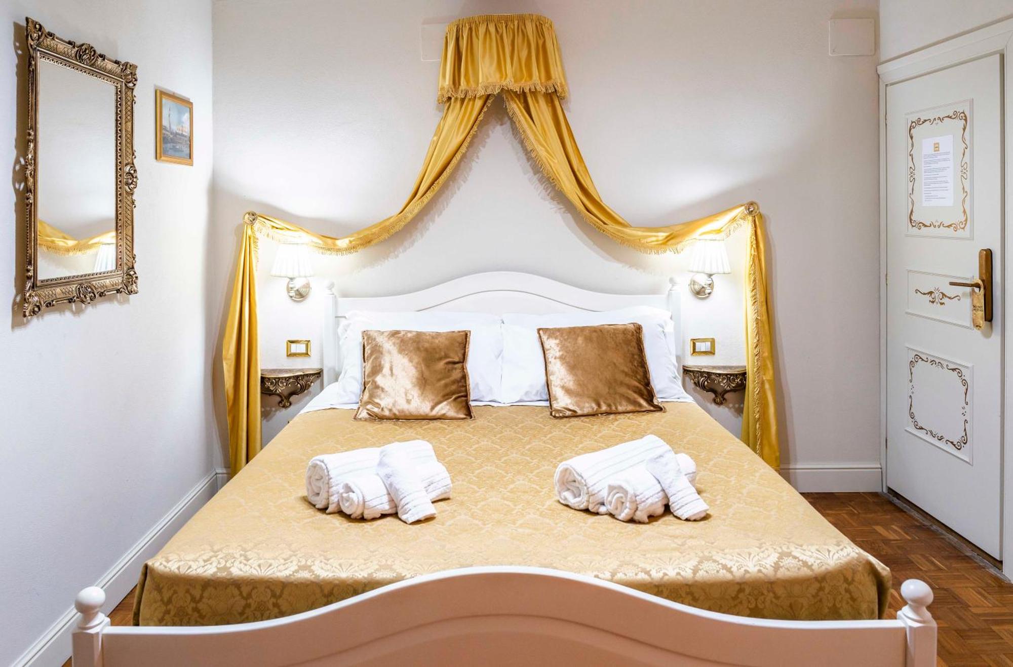 Palazzo Titti Rialto Suites Venice Luaran gambar