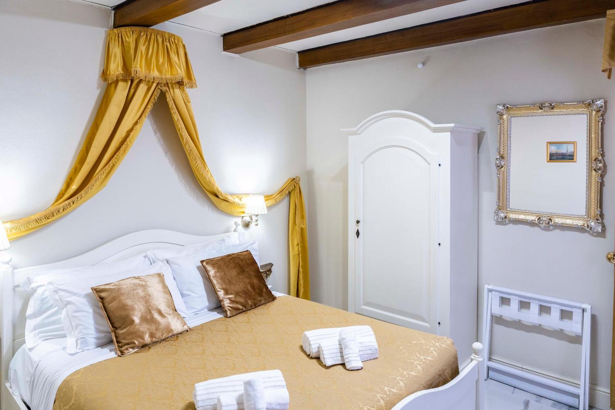 Palazzo Titti Rialto Suites Venice Luaran gambar