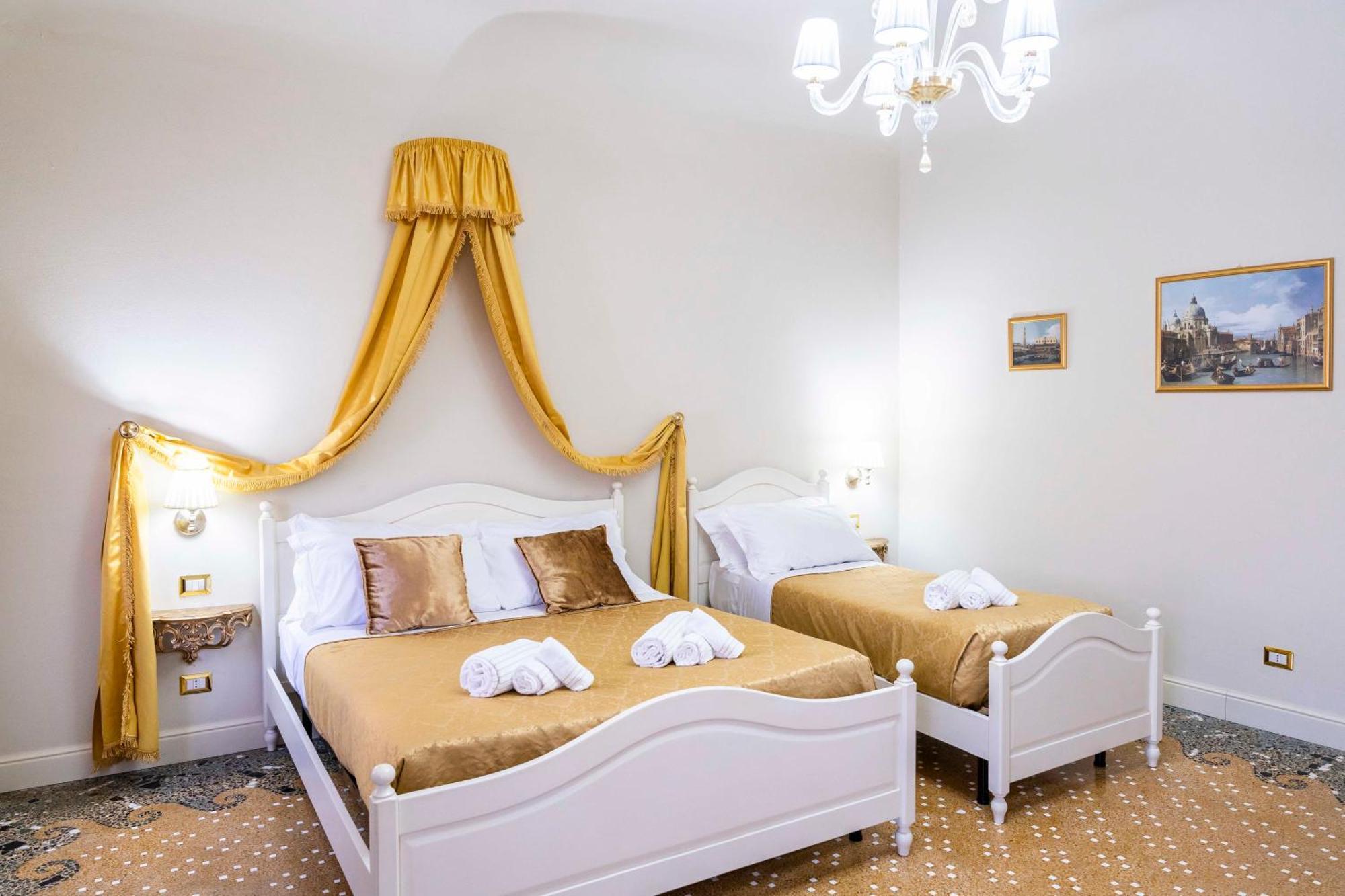 Palazzo Titti Rialto Suites Venice Luaran gambar