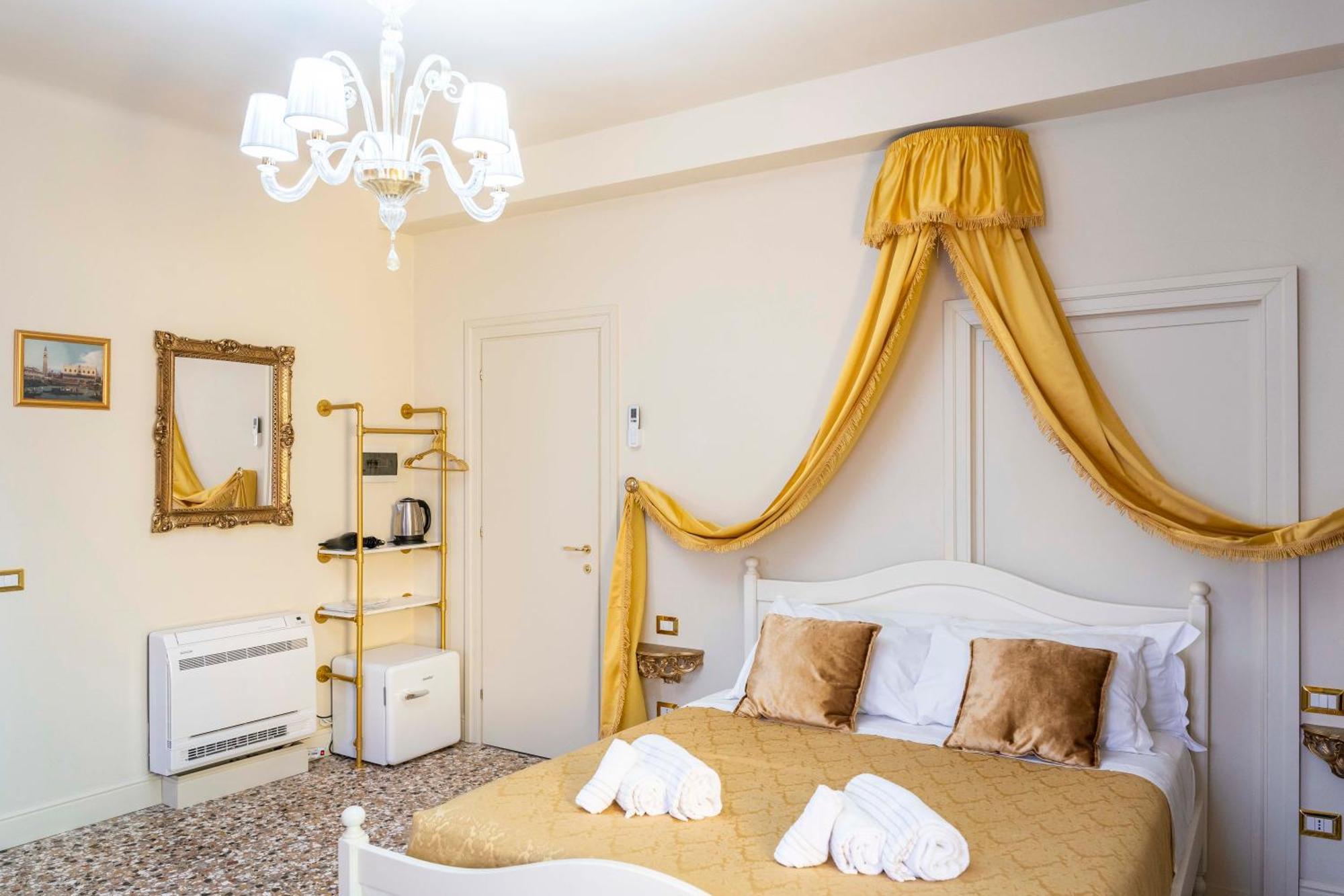 Palazzo Titti Rialto Suites Venice Luaran gambar