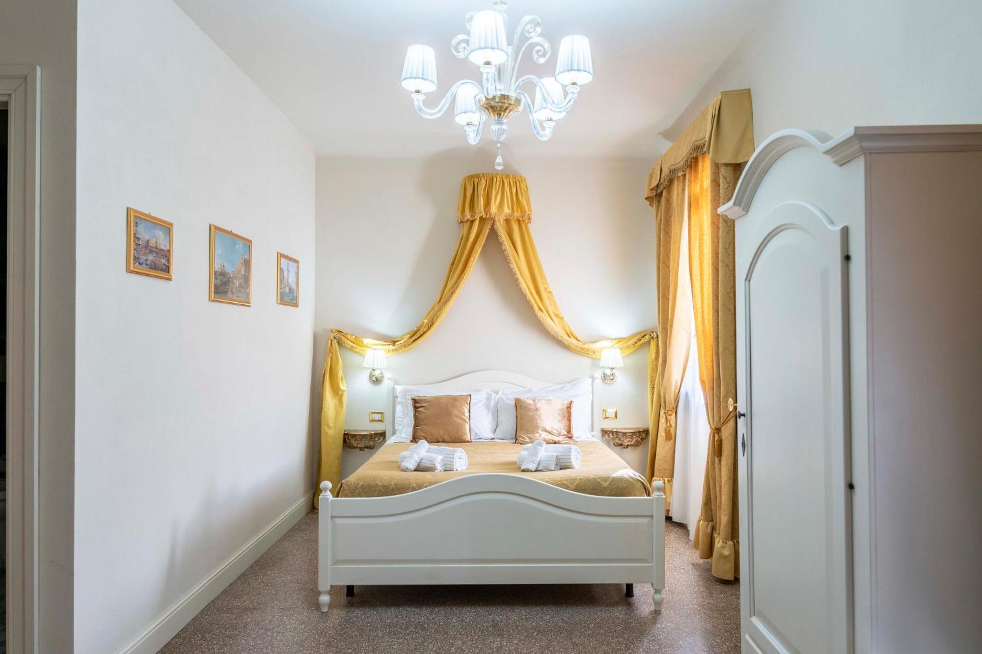 Palazzo Titti Rialto Suites Venice Luaran gambar